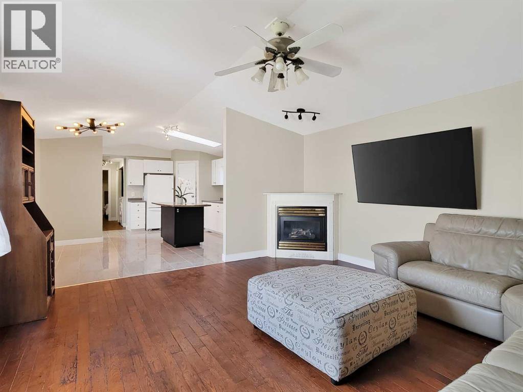 10826 98 Street - 15