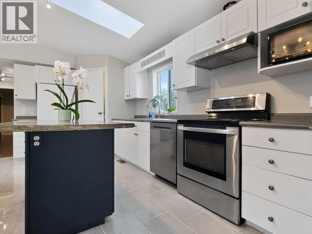 10826 98 Street - 18
