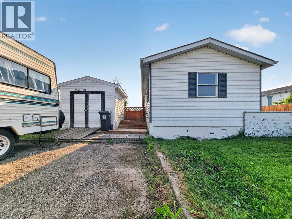 10826 98 Street - 3