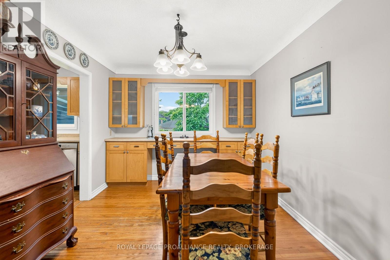 34 SHERWOOD AVENUE - 14