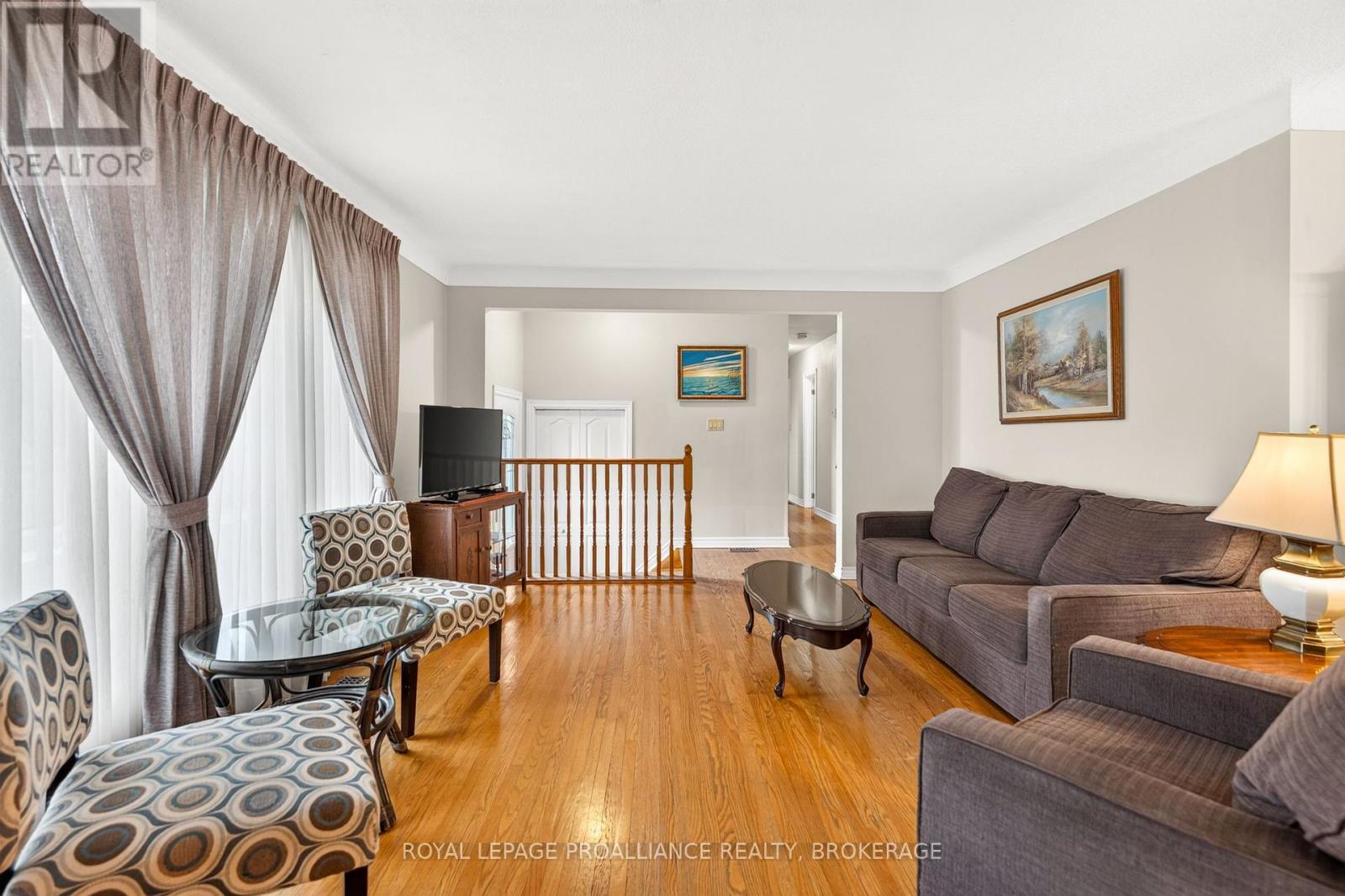 34 SHERWOOD AVENUE - 7