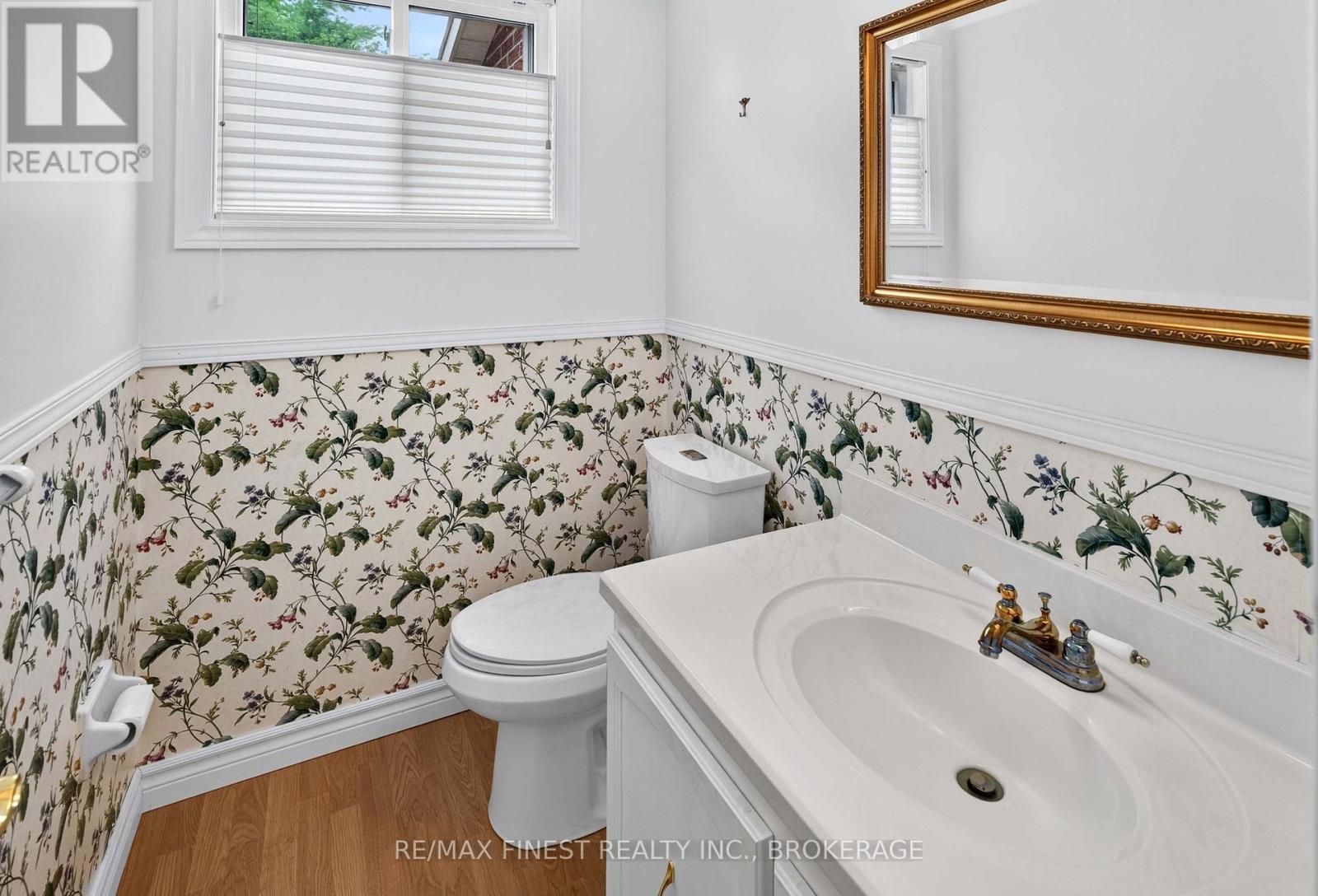 886 BRIDLE PATH CRESCENT - Image 21