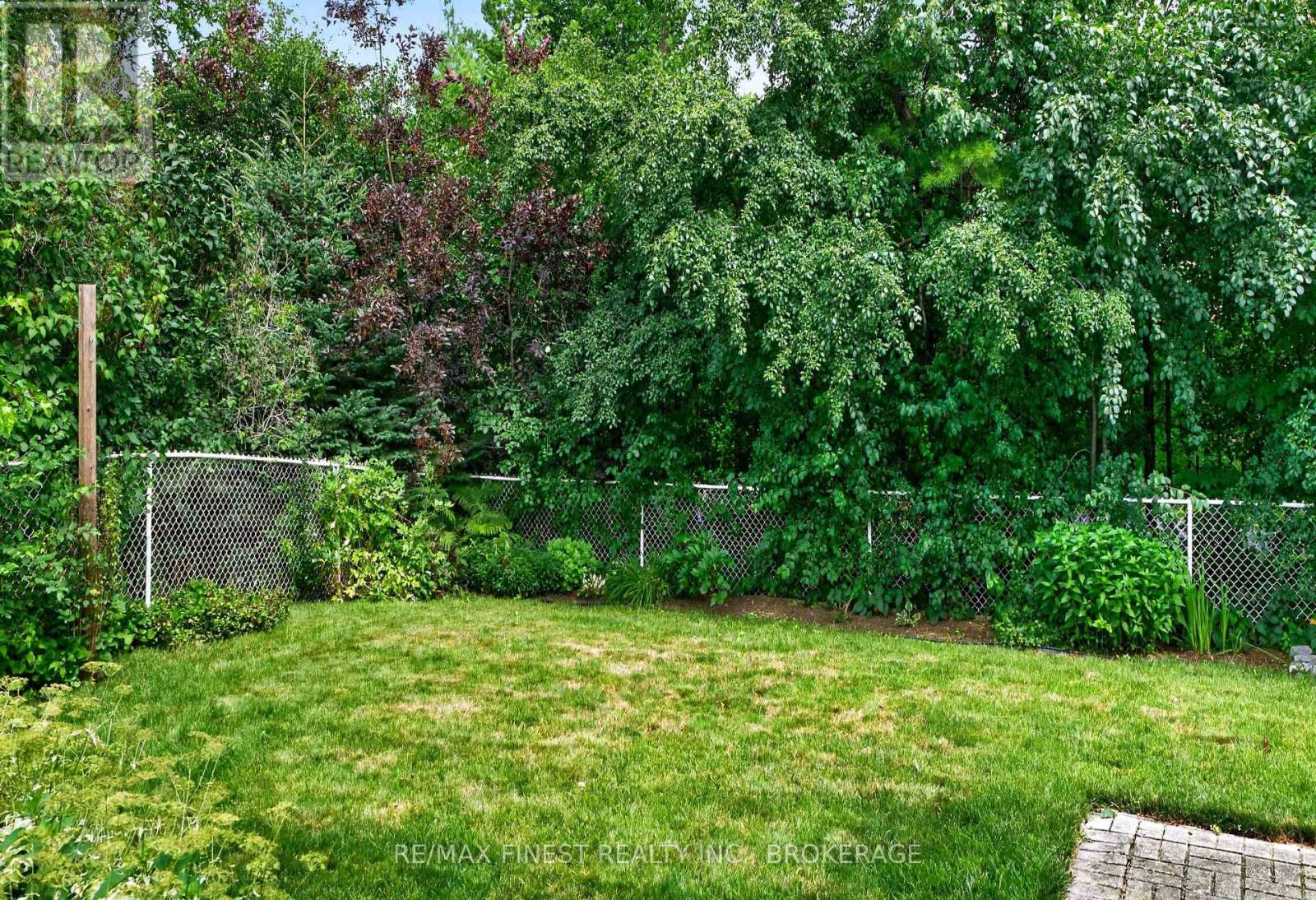 886 BRIDLE PATH CRESCENT - Image 44
