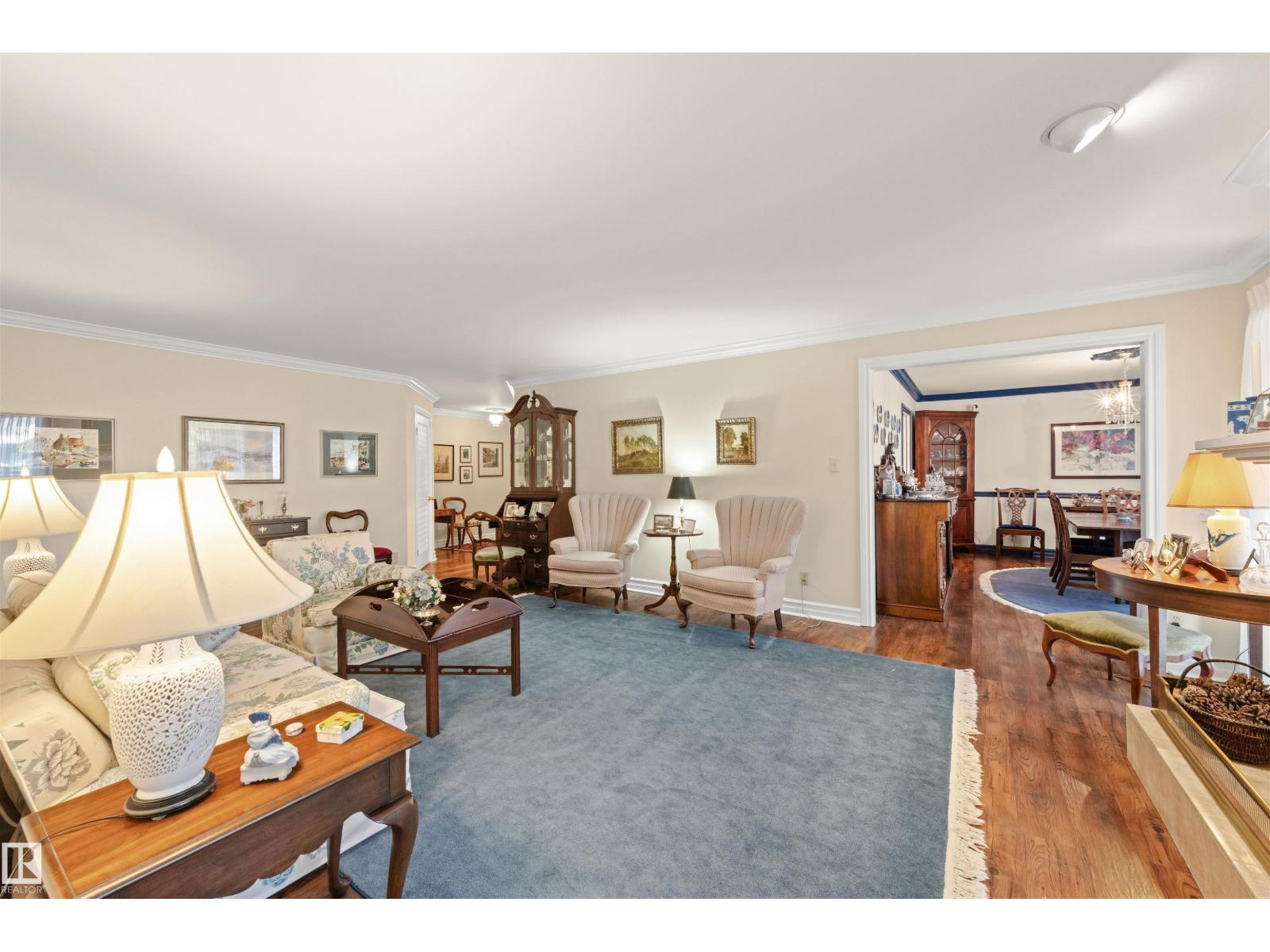 #1 14824 45 AV NW - 10