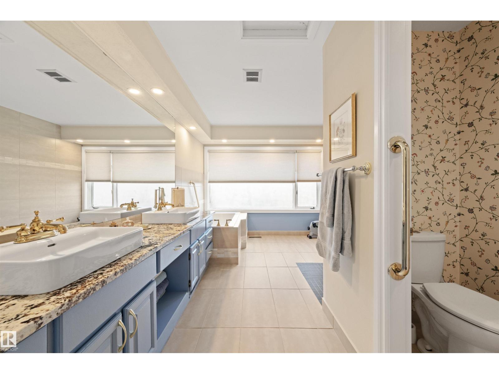 #1 14824 45 AV NW - 26