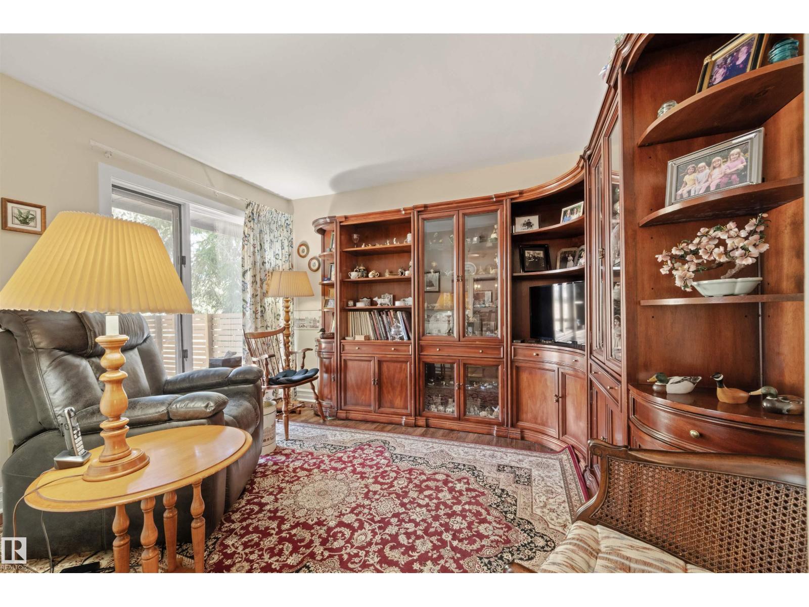 #1 14824 45 AV NW - 19