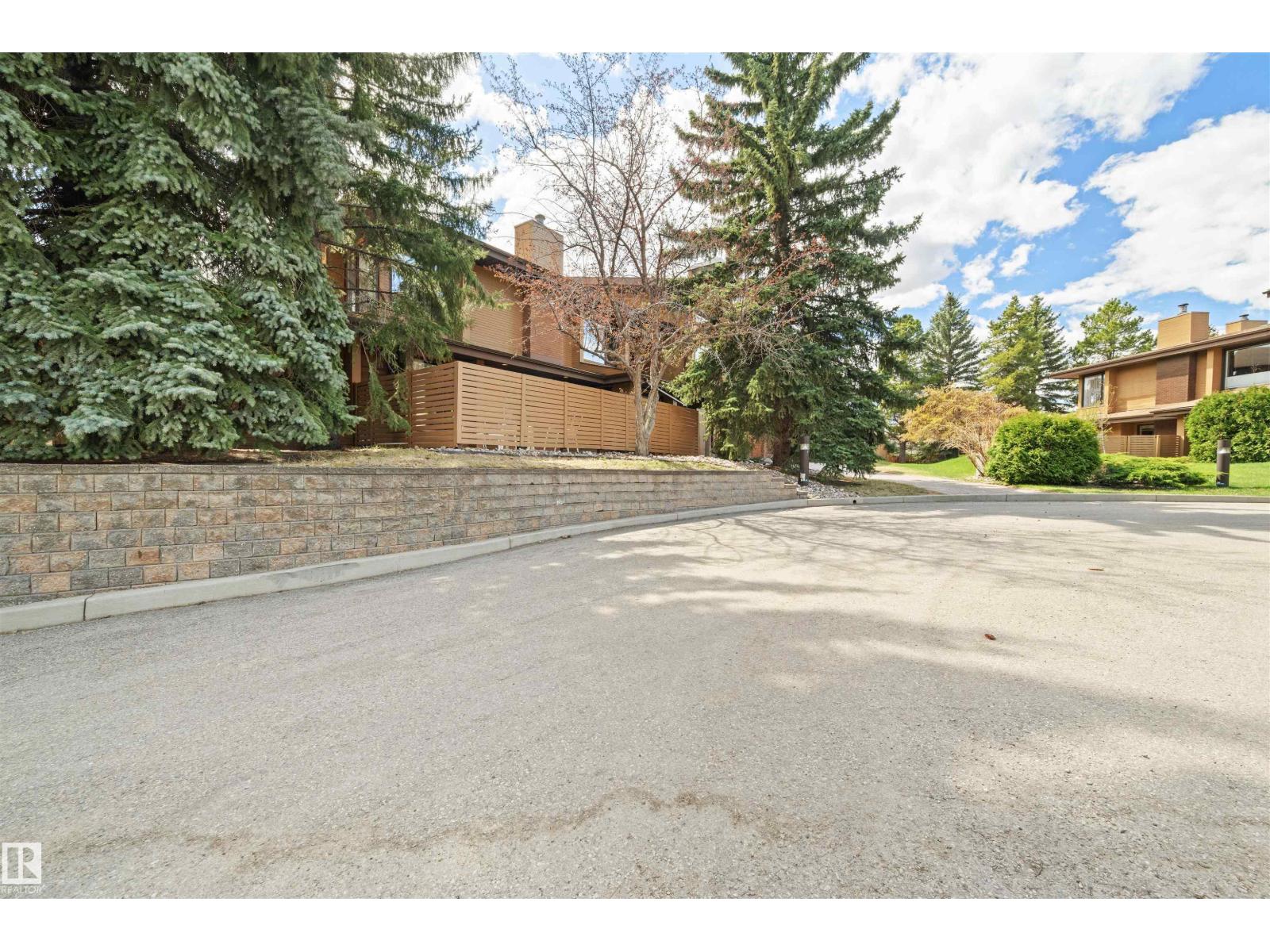 #1 14824 45 AV NW - 50