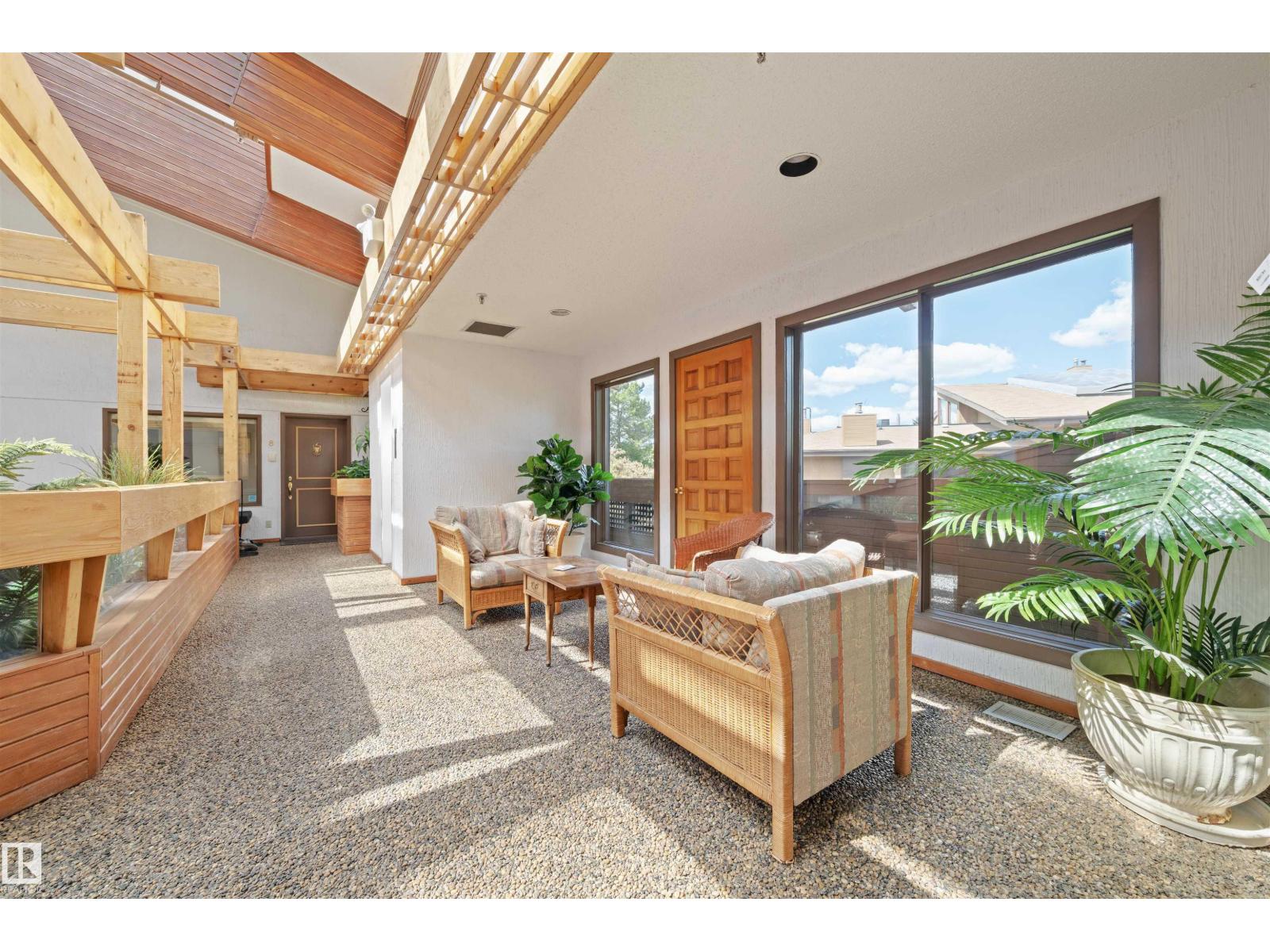 #1 14824 45 AV NW - 40