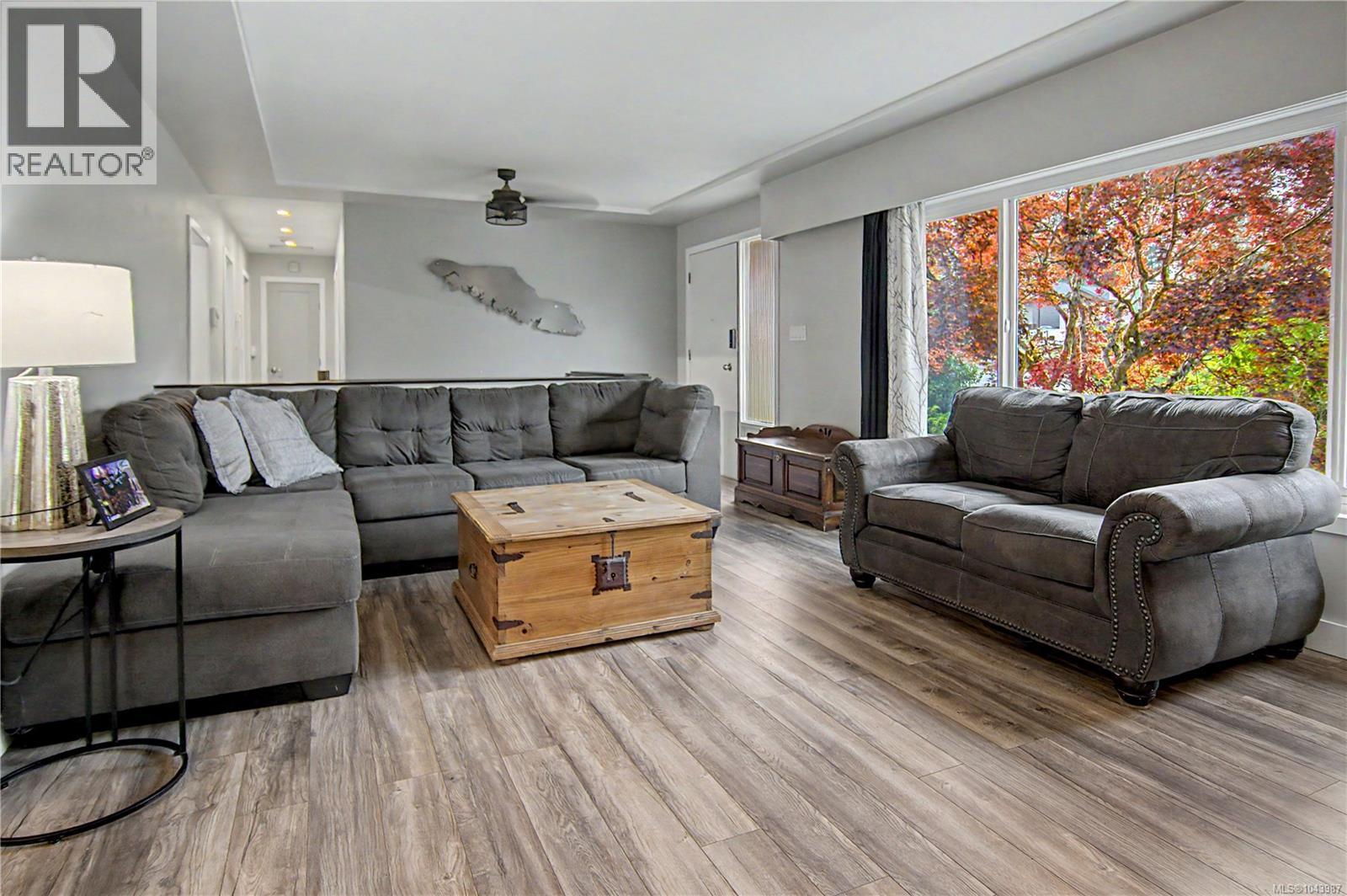 159 Roberta Rd W - 7