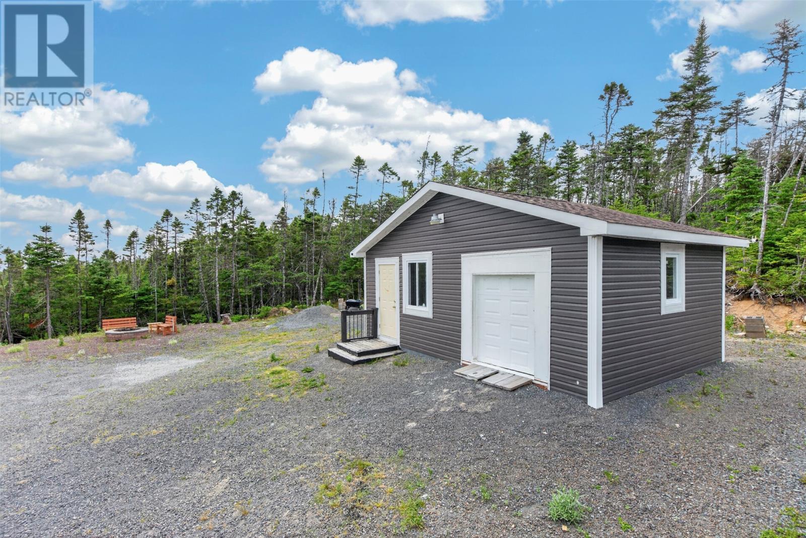 8 Ocean Pond Road thumbnail 26