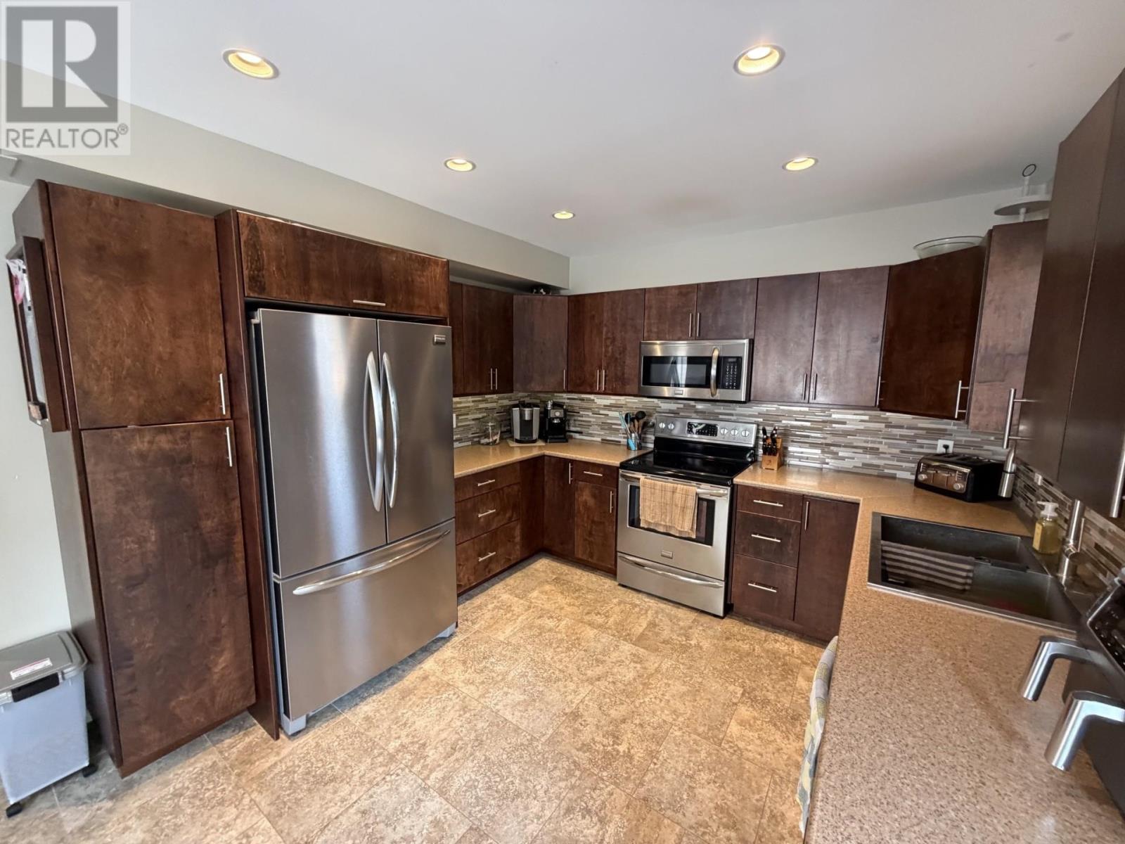 338 DACRE ST - 11