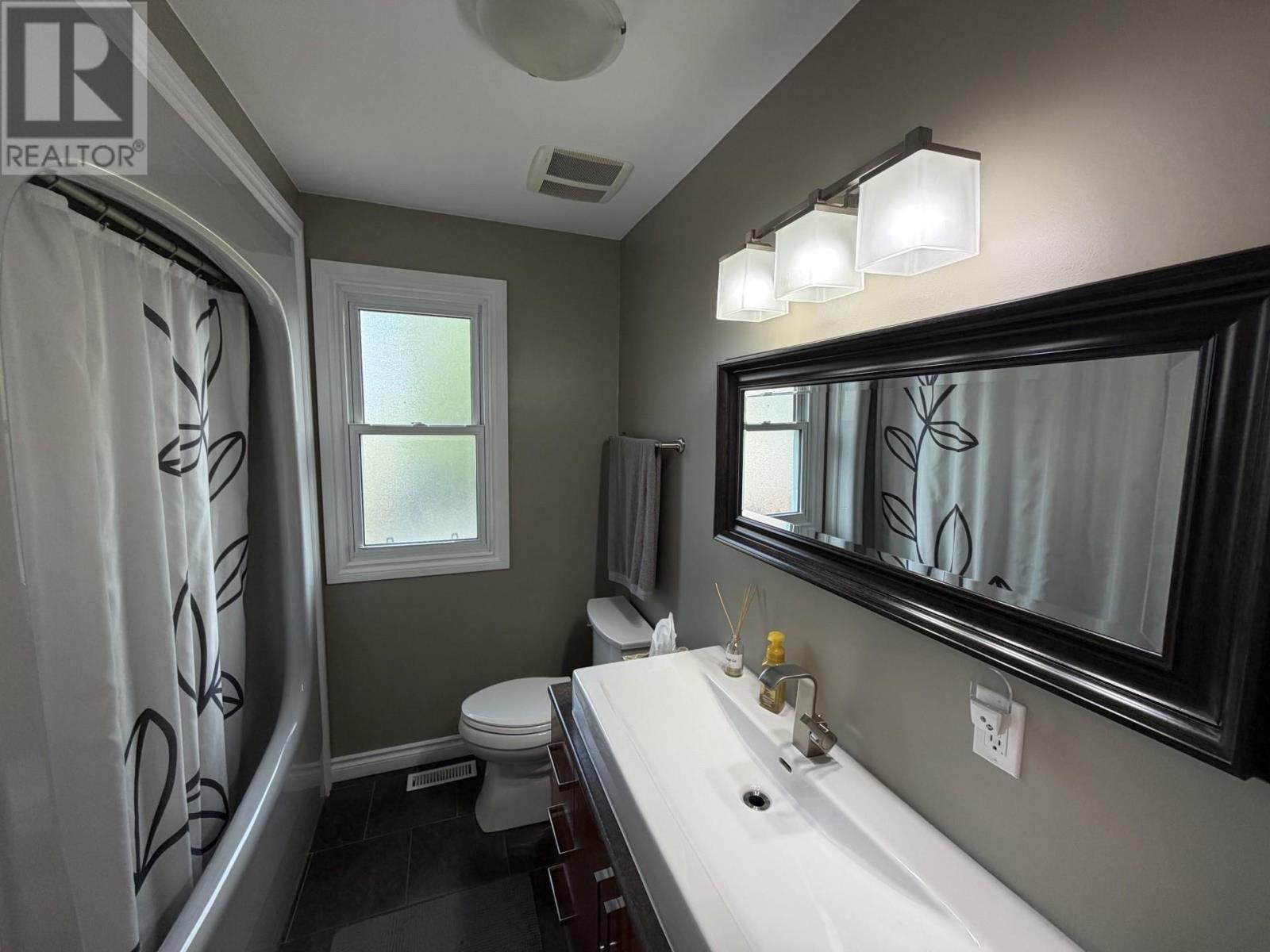 338 DACRE ST - 19