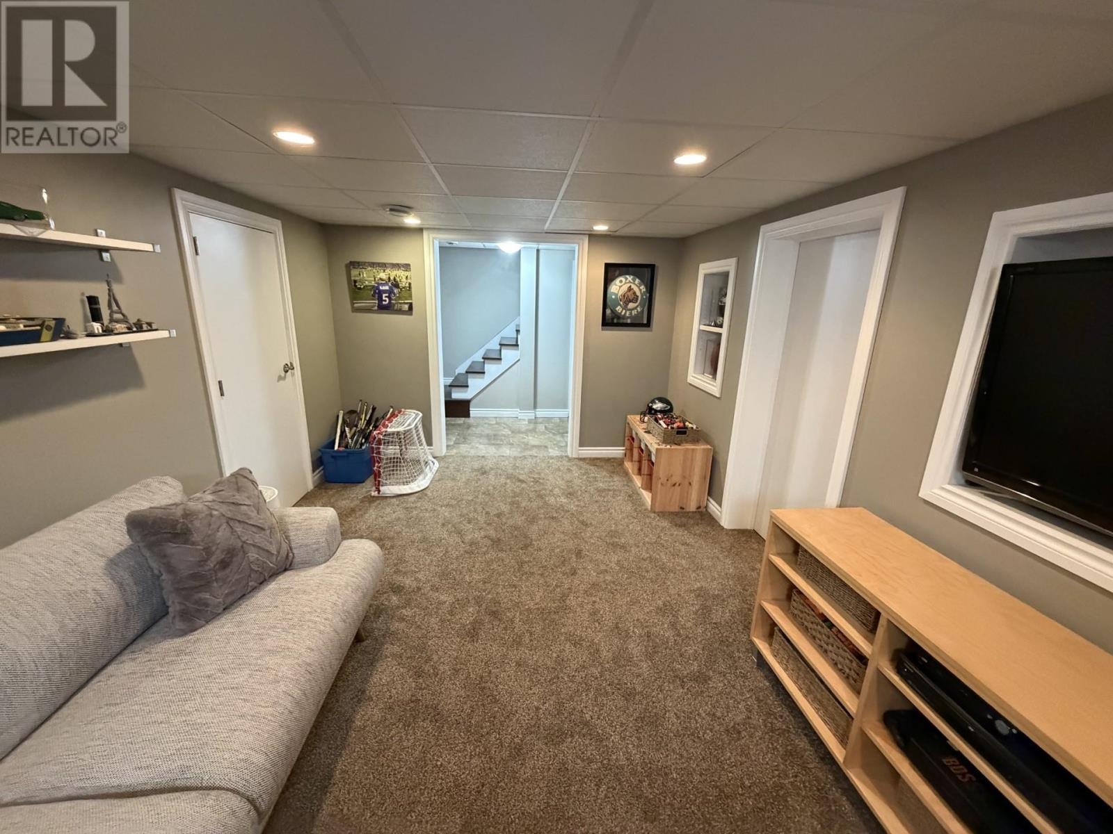 338 DACRE ST - 22