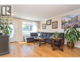 Kitchen - 280 Lake Park Rd, Lake Cowichan, BC V0R2G0 Photo 8
