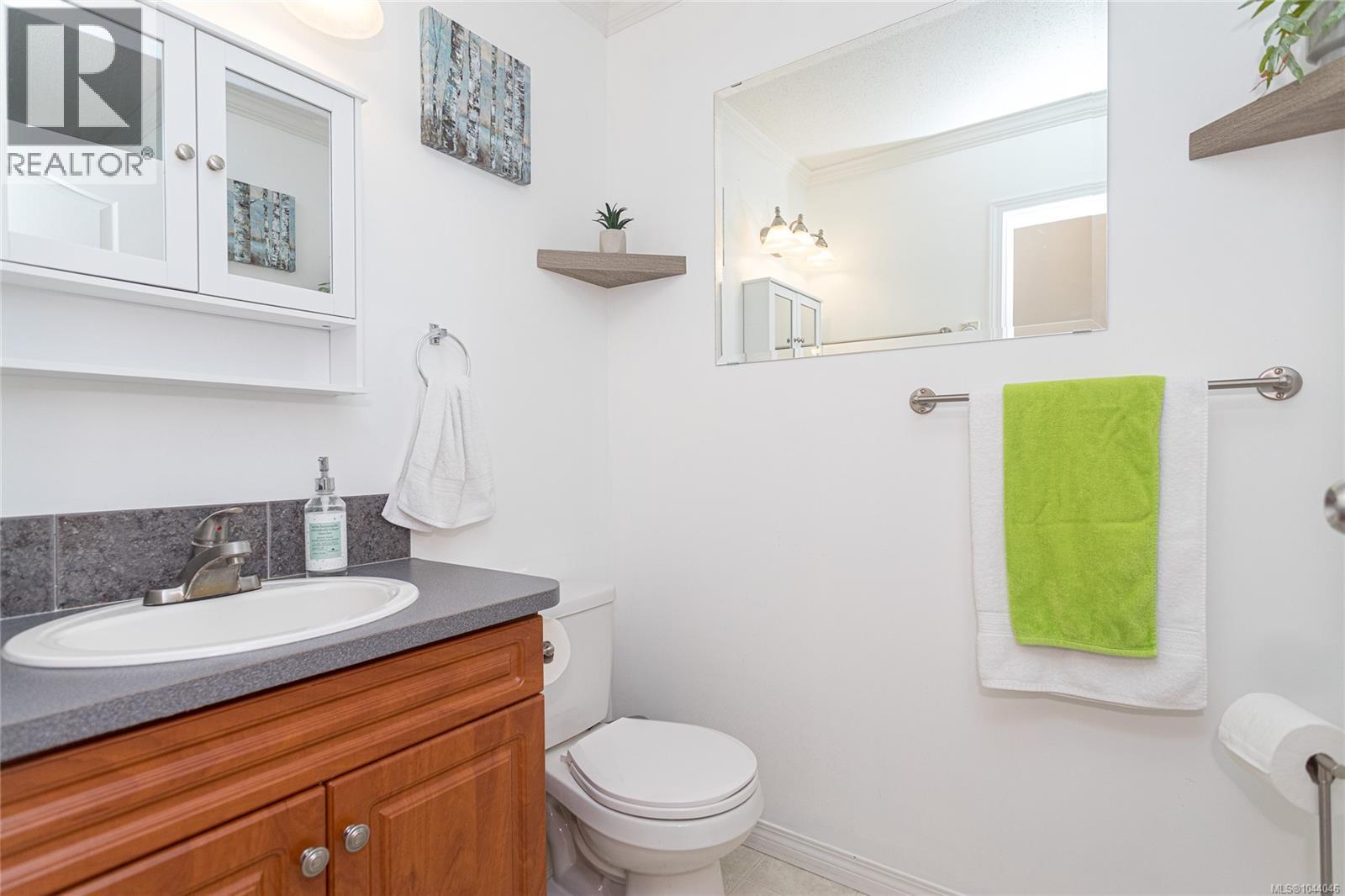 280 Lake Park Rd, Lake Cowichan