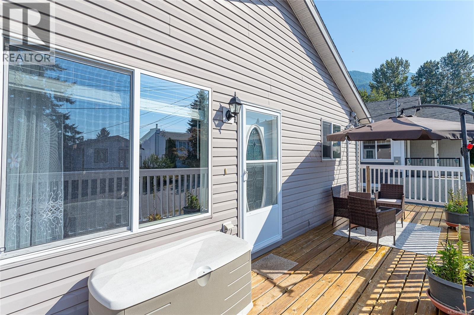 280 Lake Park Rd - 33