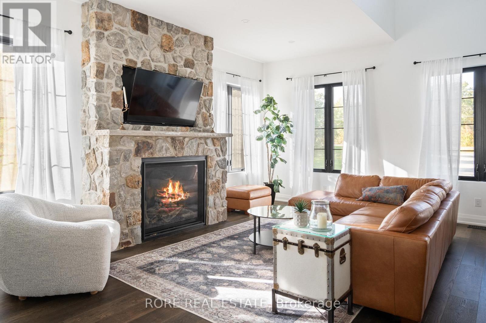 2439 GARRISON ROAD - 22