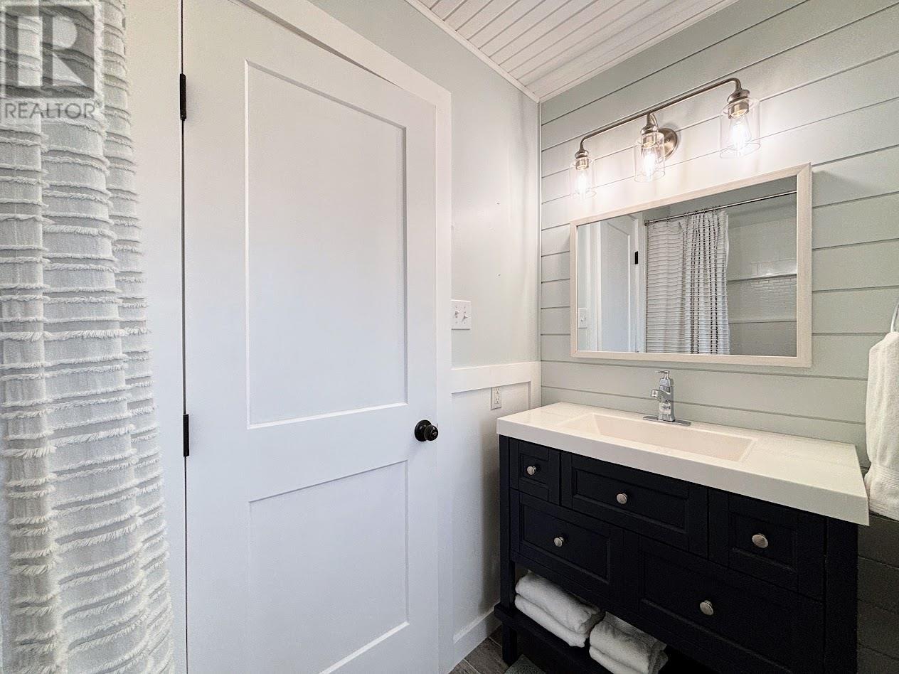 25 Brooks ST - 18