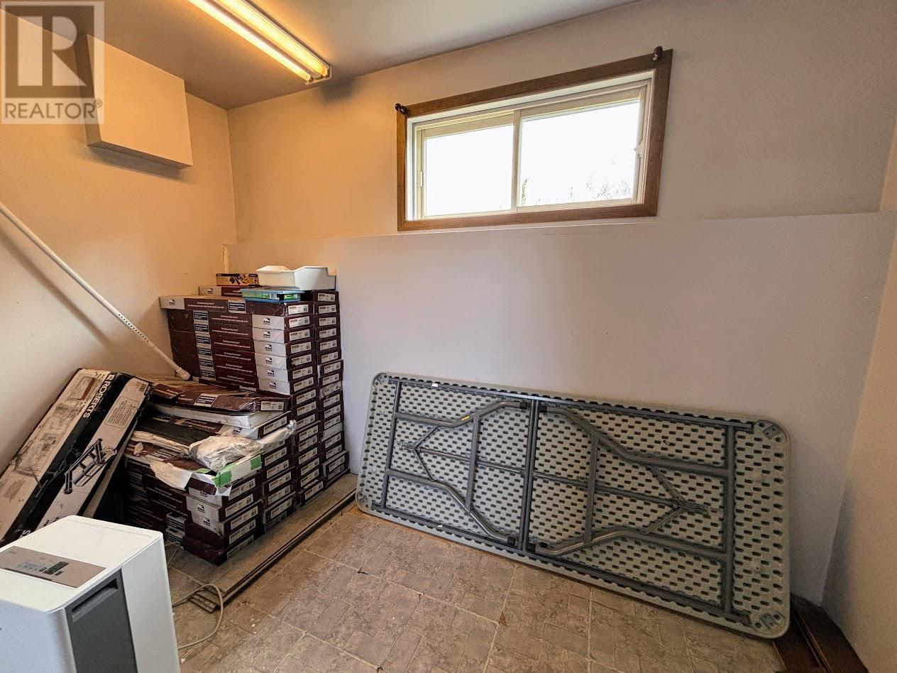 25 Brooks ST - 23