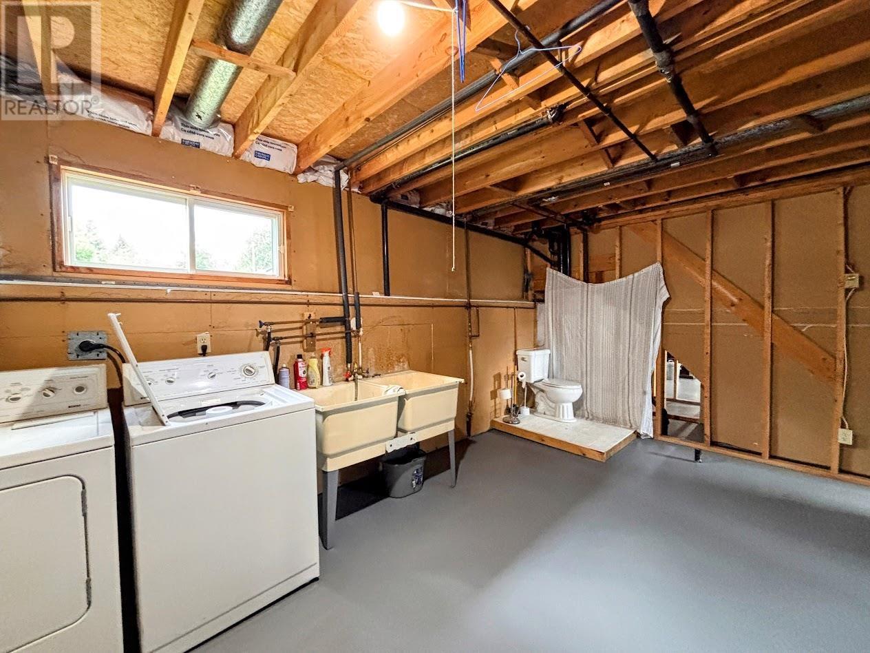 25 Brooks ST - 26