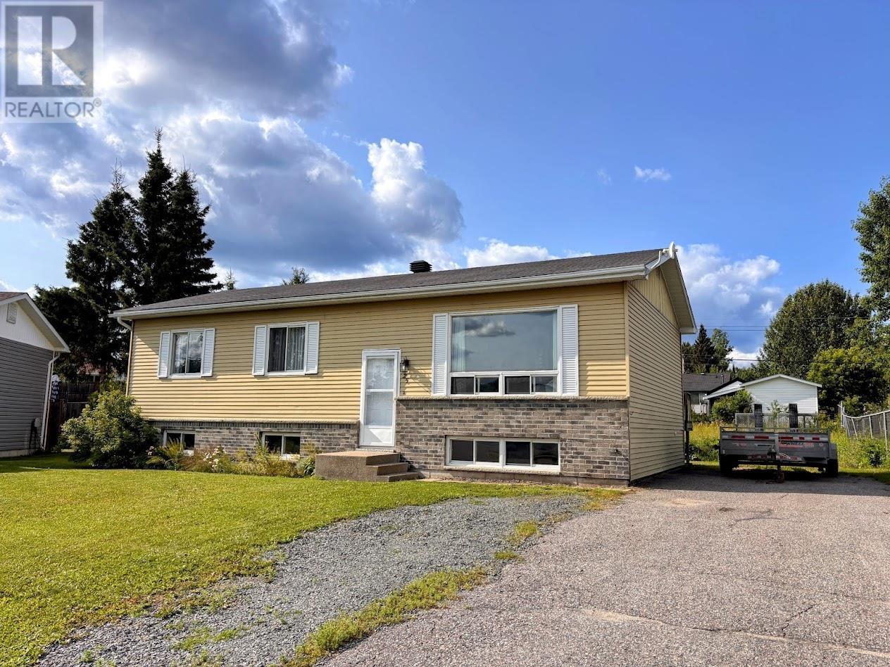25 Brooks ST - 28