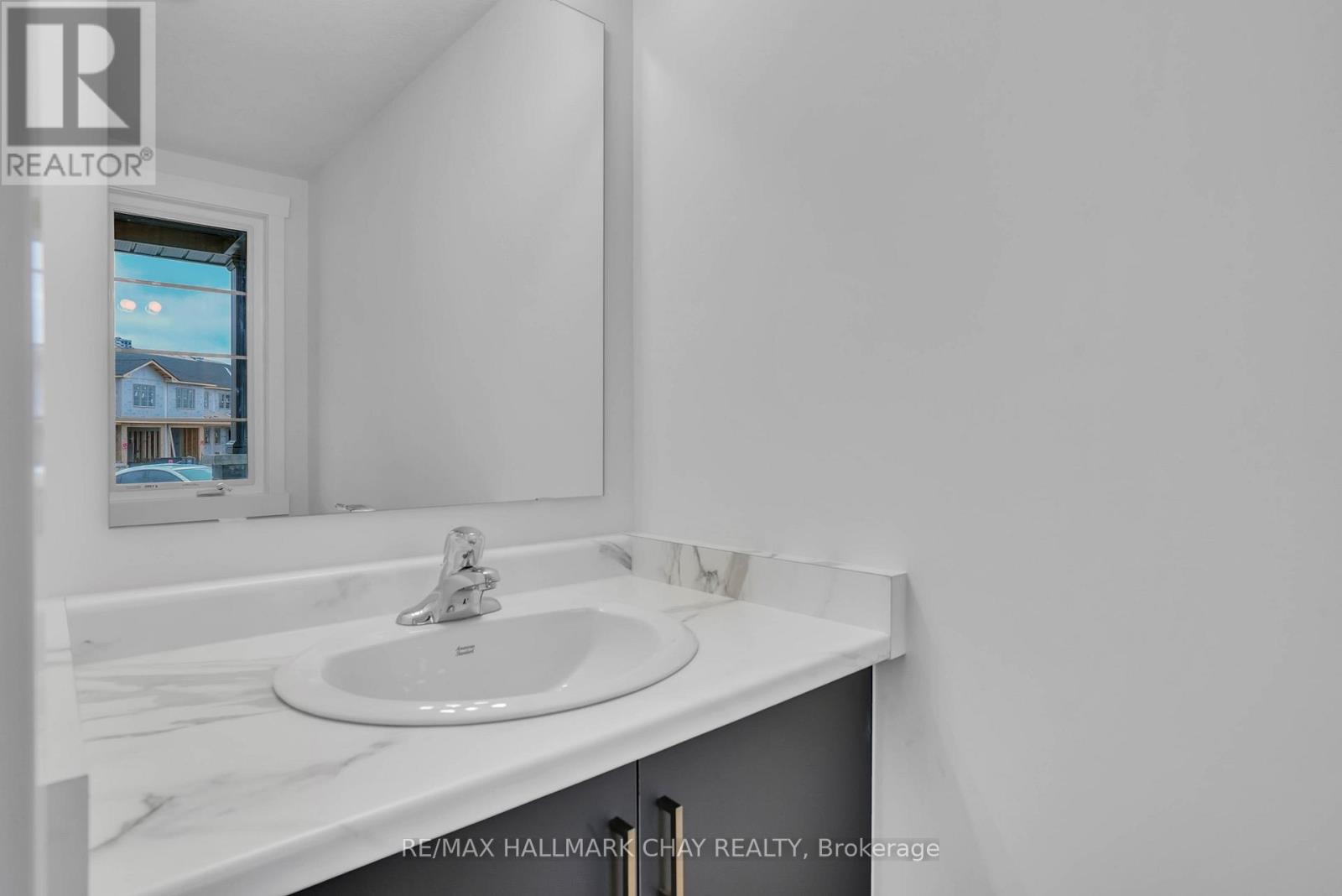 LOT 10 169 QUEEN STREET W - 21
