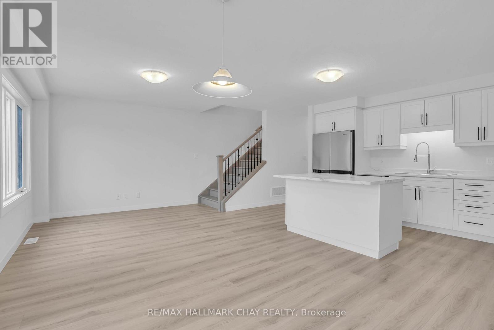 LOT 11 169 QUEEN STREET W - 18