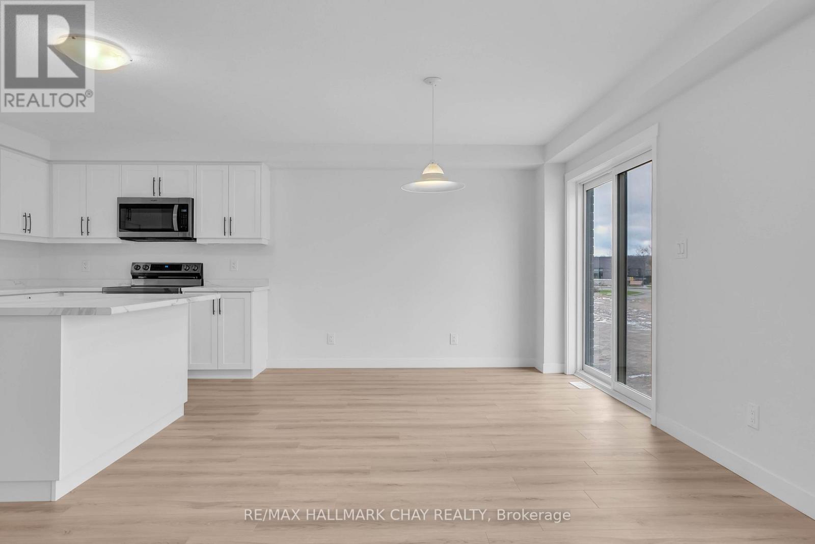 LOT 11 169 QUEEN STREET W - 7