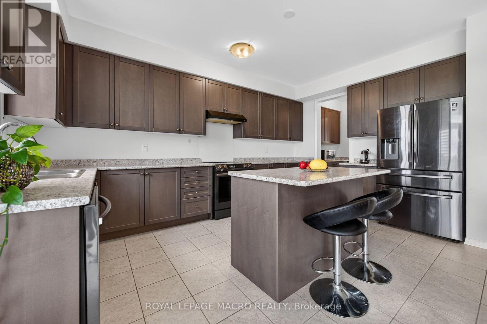 76 MCWATTERS STREET - 9