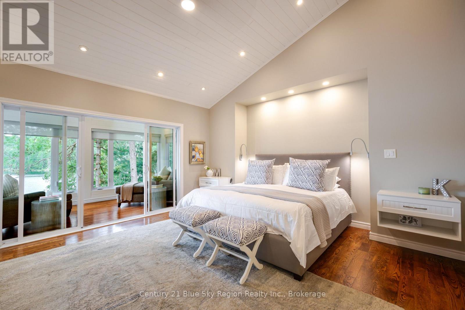 286 SHIELDS POINT - 15