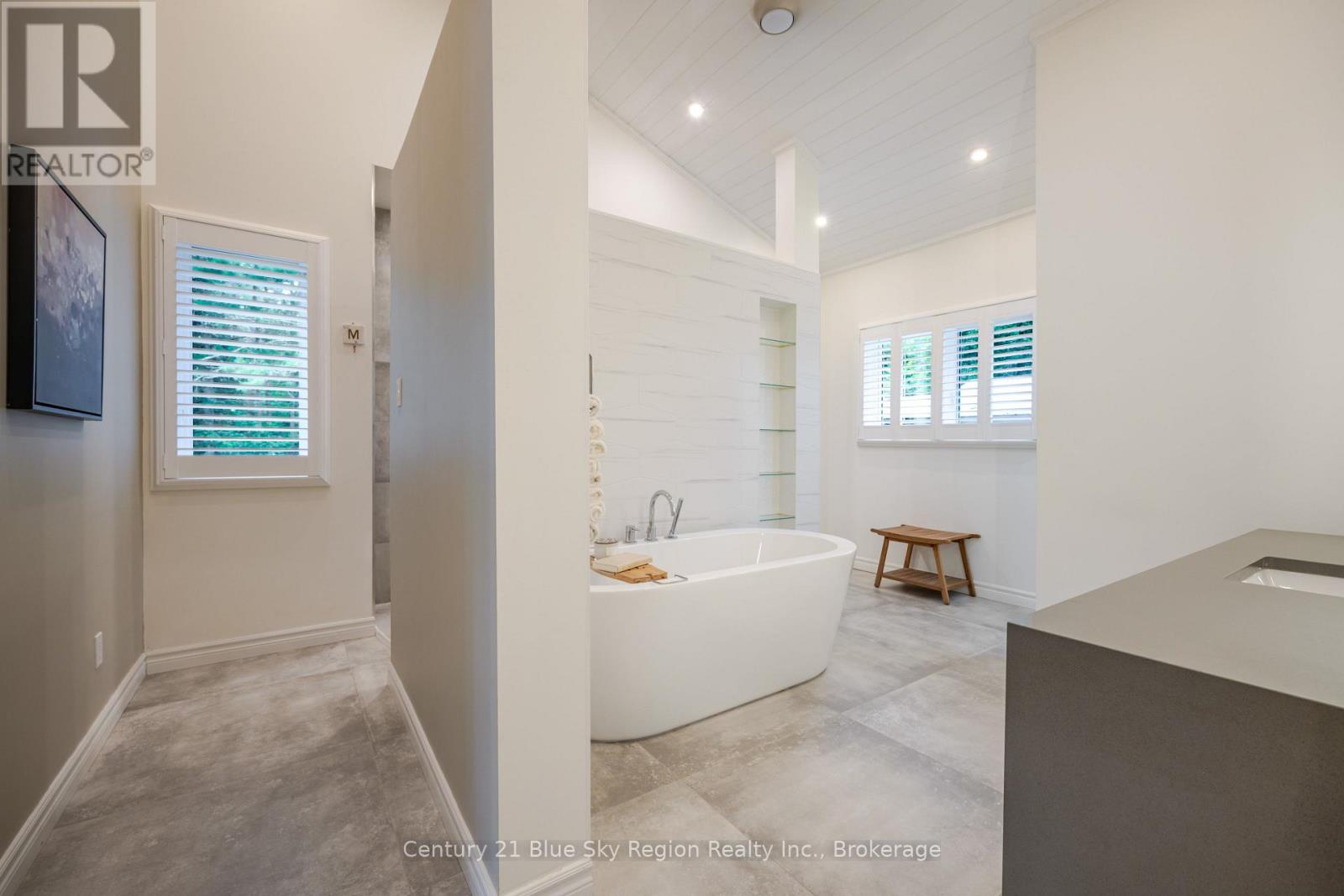 286 SHIELDS POINT - 21
