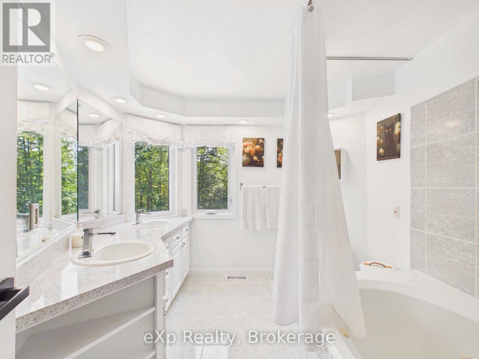 20 HIGHLAND CRESCENT - Image 20