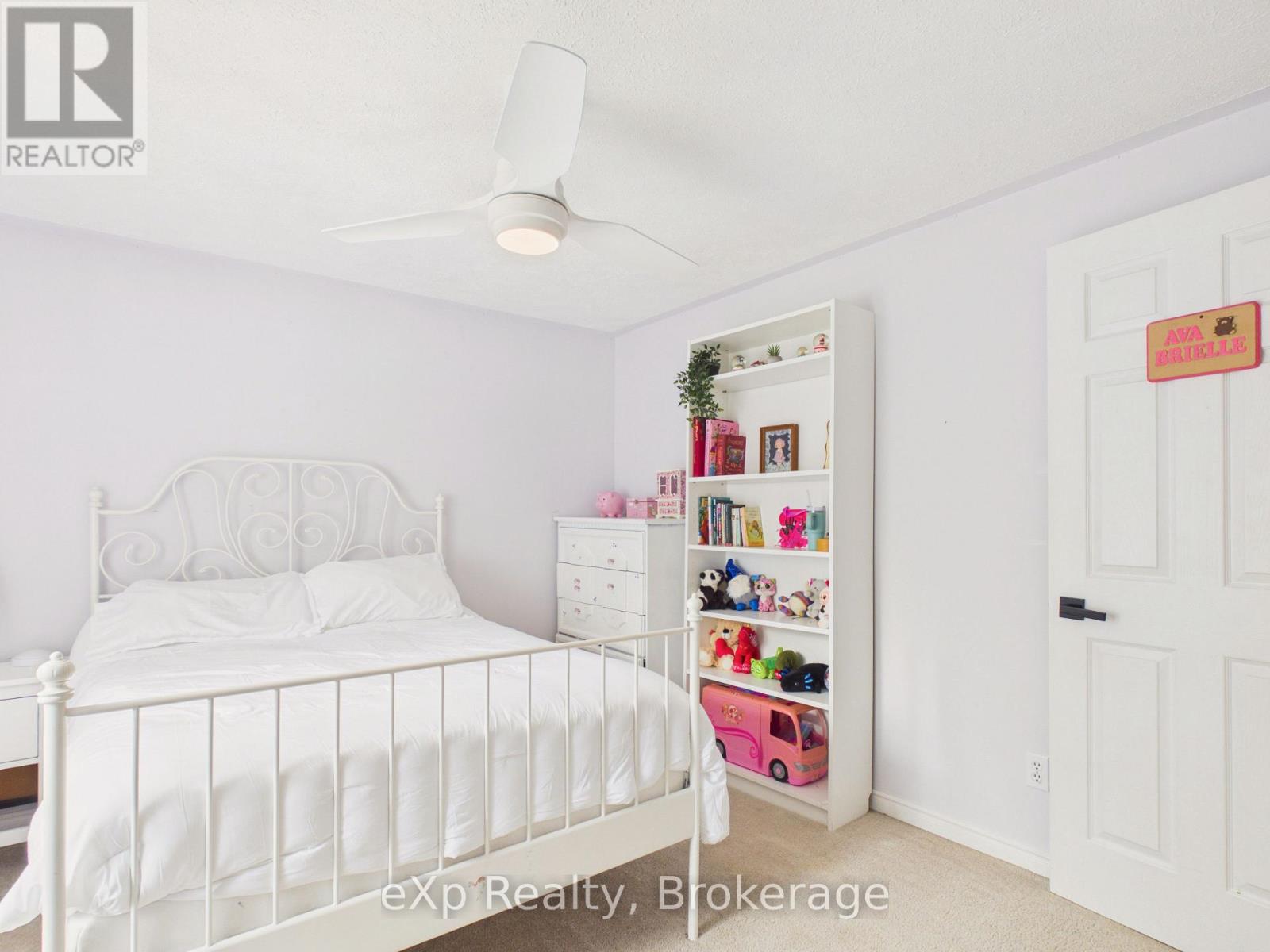 20 HIGHLAND CRESCENT - Image 22