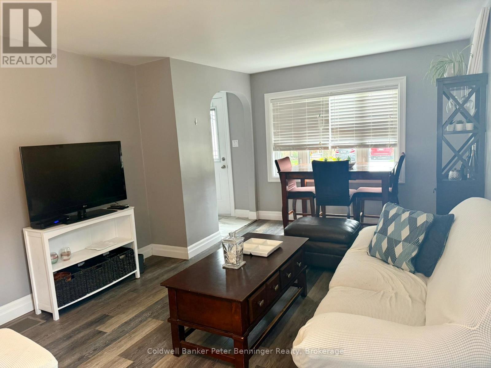 582 9TH STREET - 6