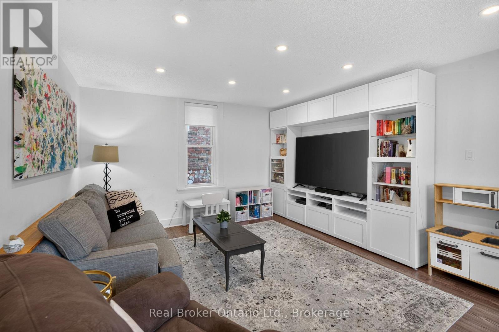 155 LANCASTER STREET W - Image 12