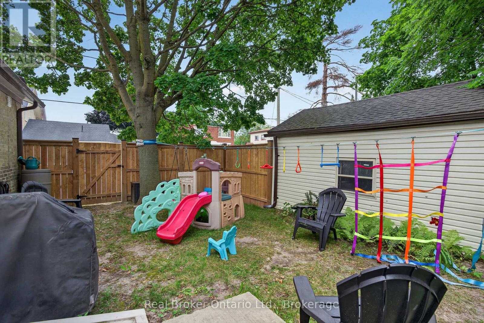 155 LANCASTER STREET W - Image 31