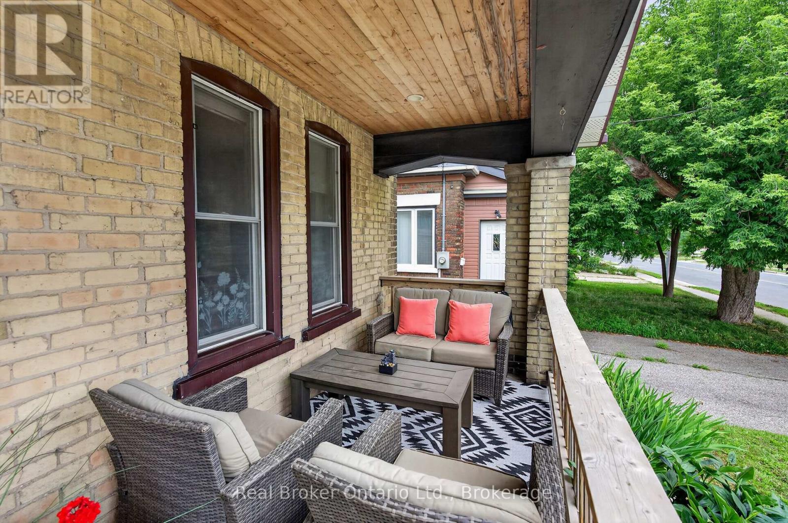 155 LANCASTER STREET W - Image 4