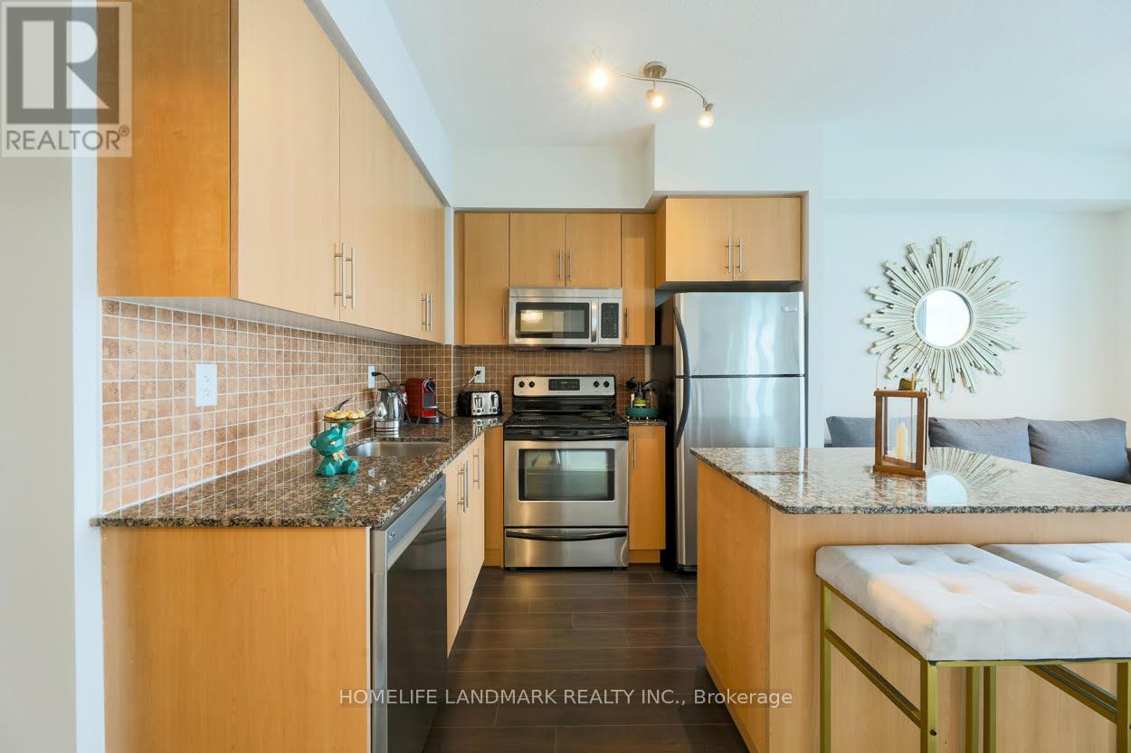 #4003 55 BREMNER BOULEVARD - 11