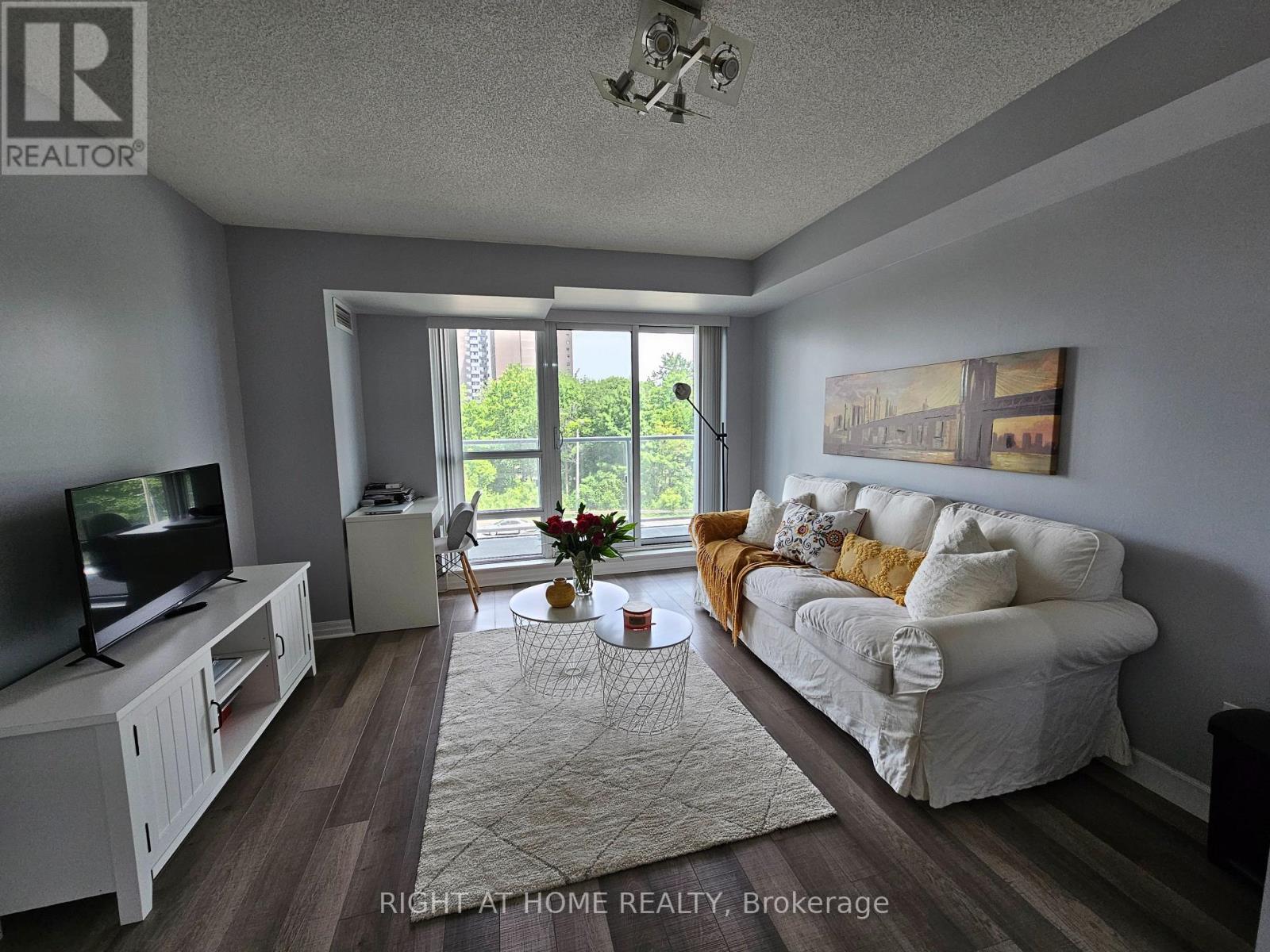 #307 2015 SHEPPARD AVENUE E - 12