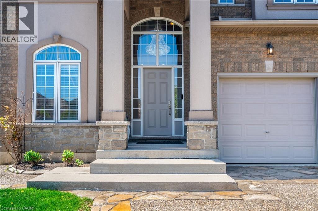 24 EDGECROFT Crescent - 3