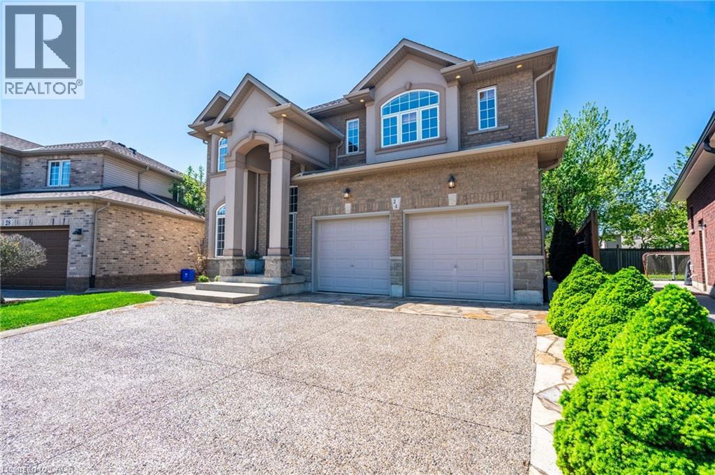 24 EDGECROFT Crescent - 1