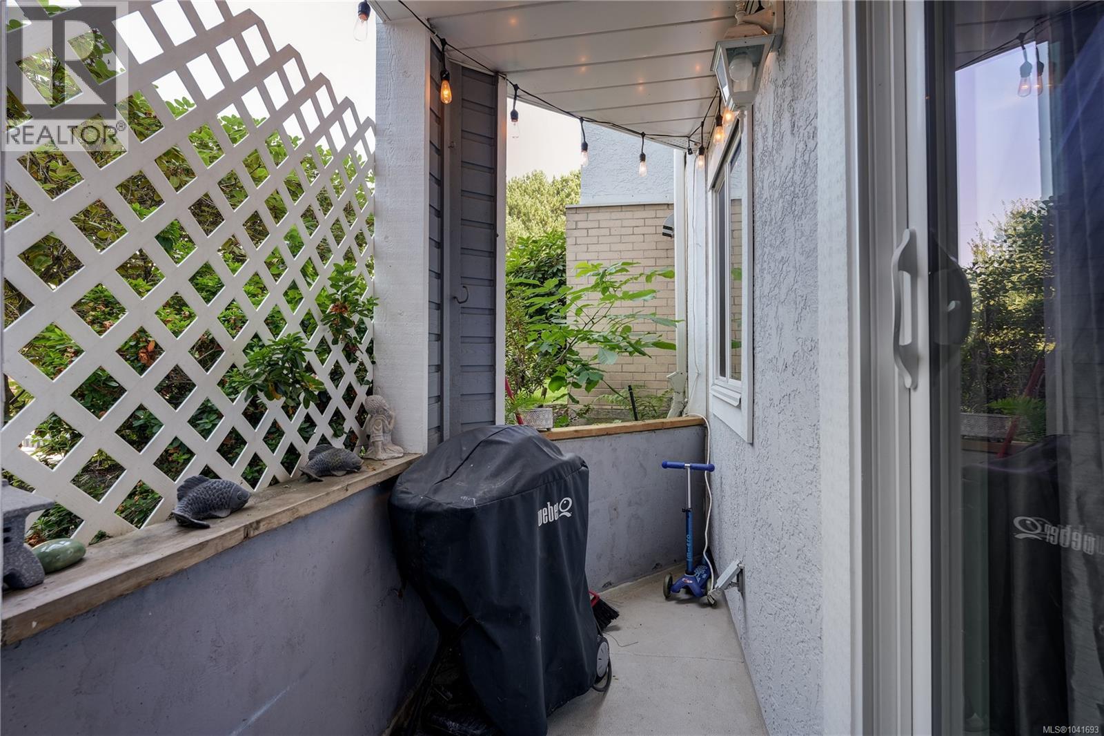 #101 3206 Alder St - 20