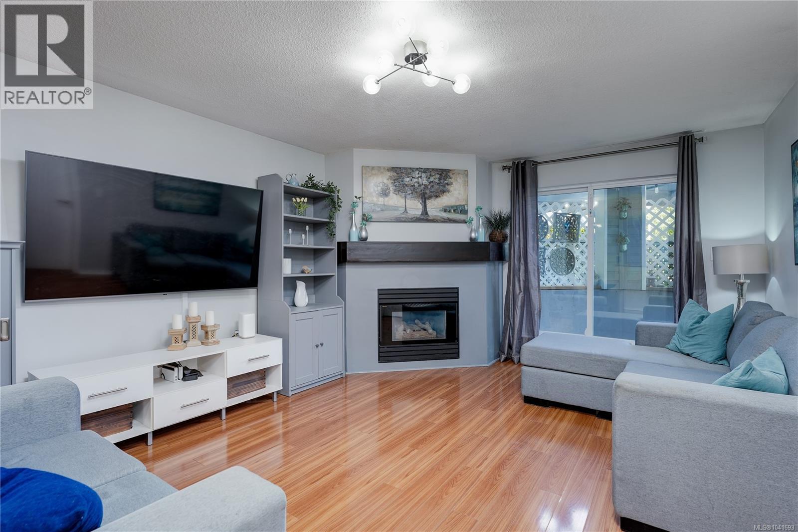 #101 3206 Alder St - 2
