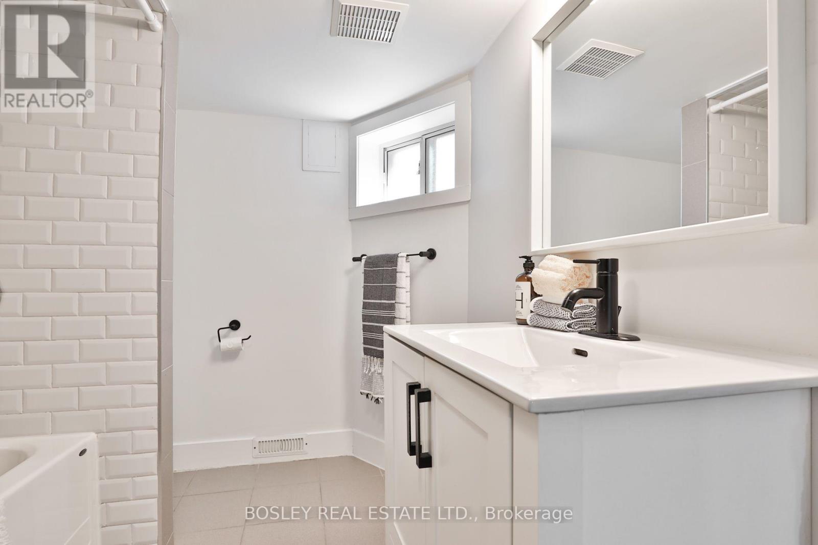 373 SAMMON AVENUE - Image 27