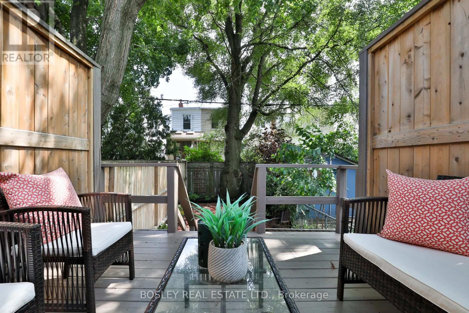 373 SAMMON AVENUE - 32