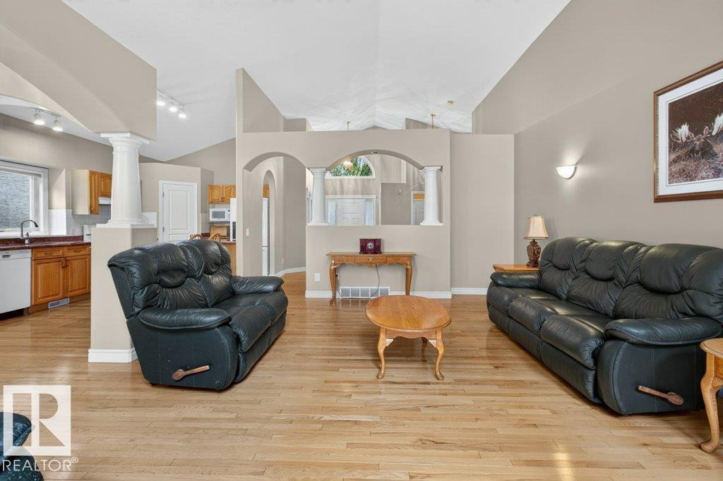925 BURROWS CR NW - 21