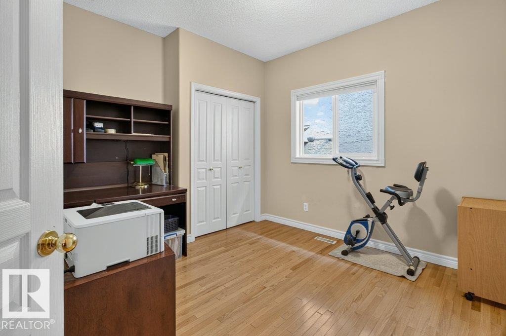 925 BURROWS CR NW - 34
