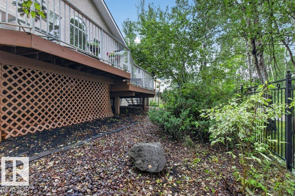 925 BURROWS CR NW - 52