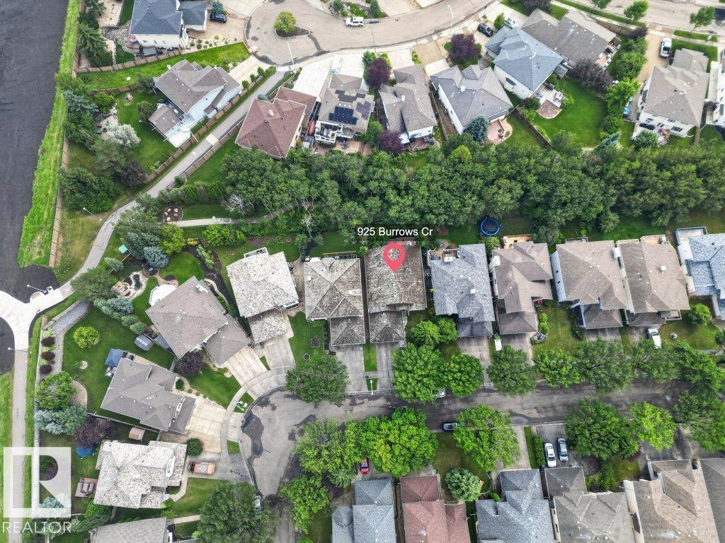 925 BURROWS CR NW - 66