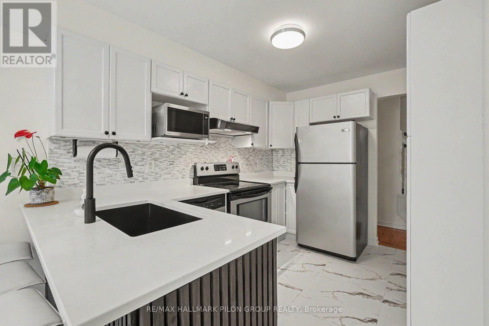 244 ROLLING MEADOW CRESCENT - 11